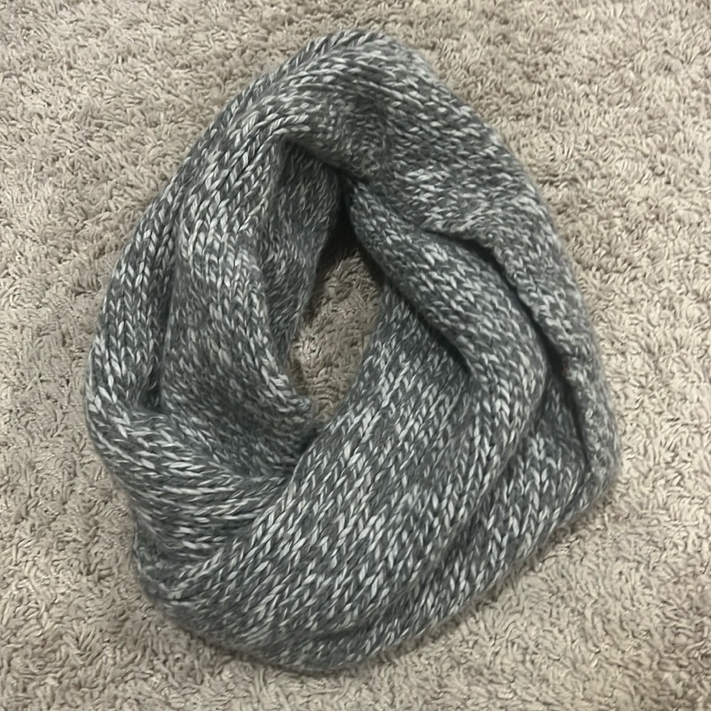 J Crew infinity neck scarf - gray and white